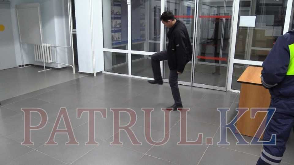 Наркоцентр Алматы: врачи работают на износ Patrul.jpg