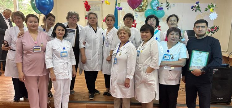 Сердце медицины: в нашем Центре отметили Международный день медицинской сестры